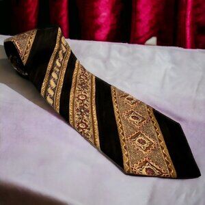 Vtg 417 Van Heusen Mens Necktie 100% Silk Tan Brown Black Striped 3-3/4" Classic